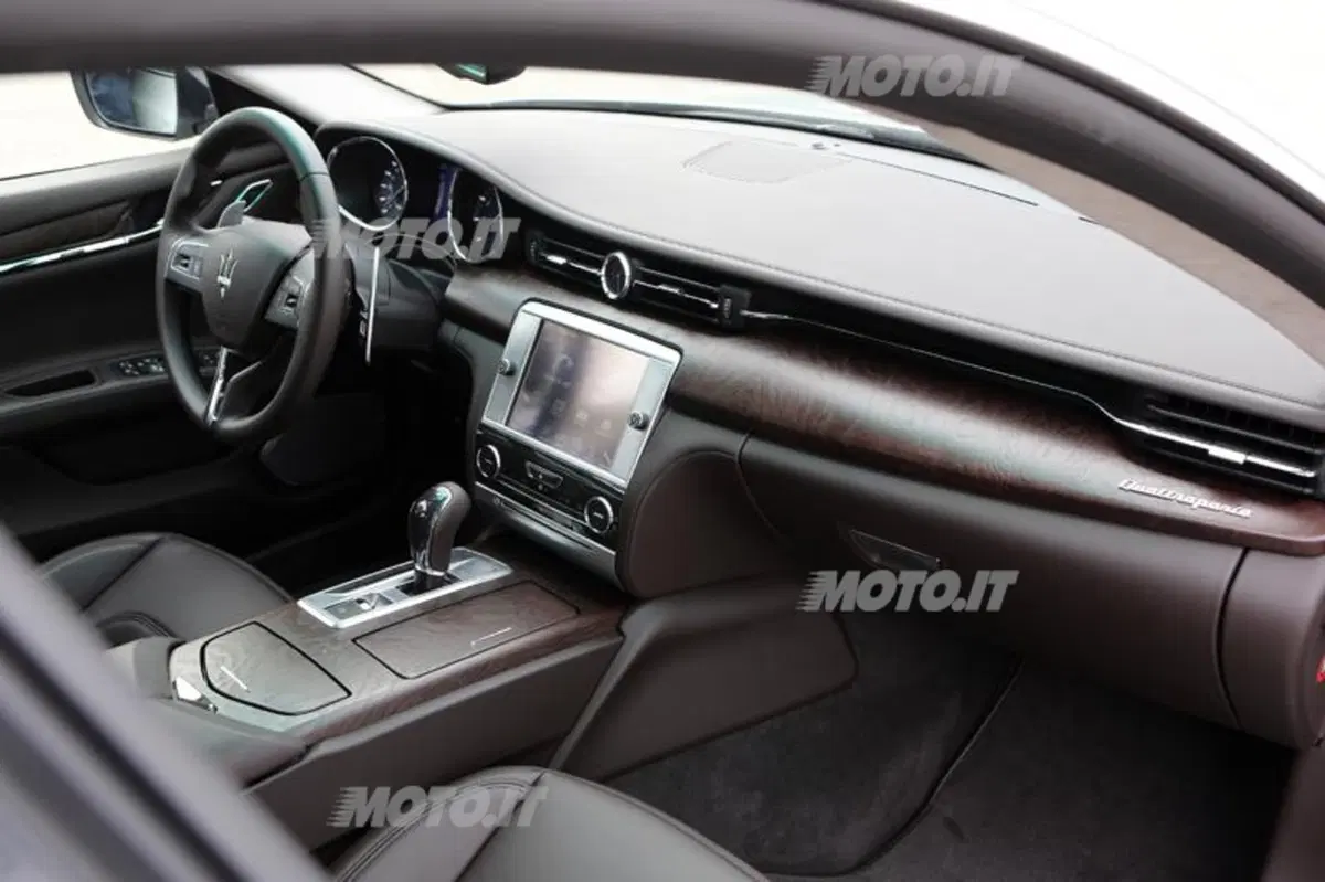 Maserati Quattroporte S (53)