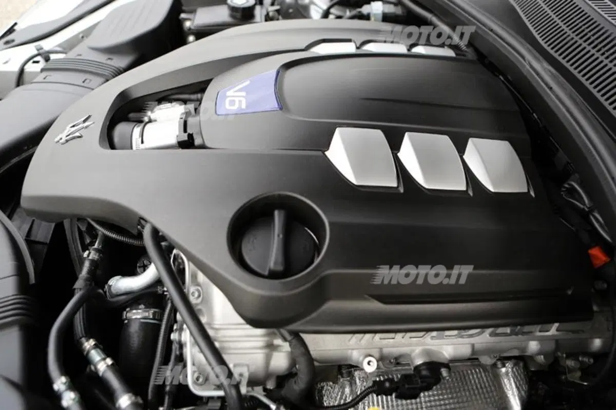 Maserati Quattroporte S (76)