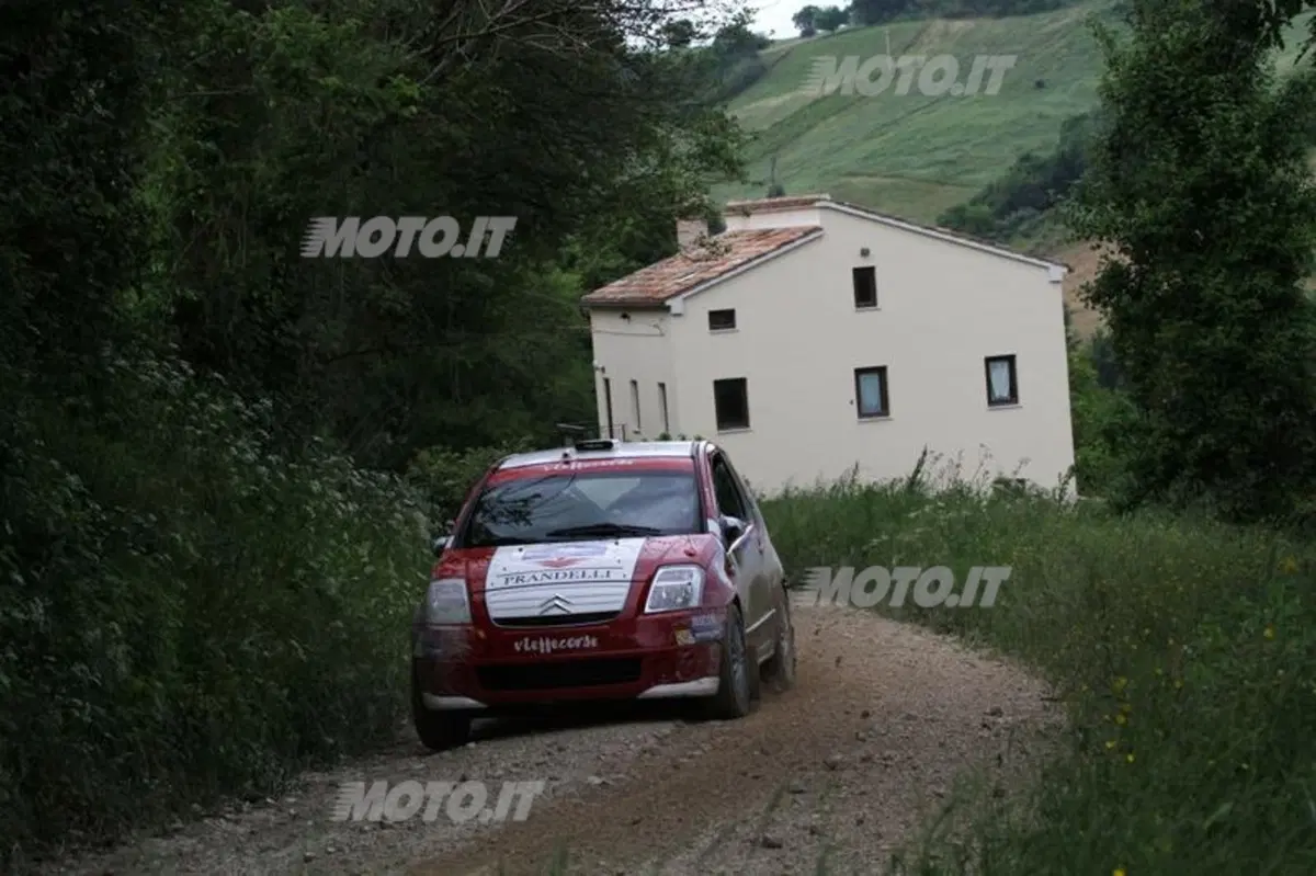 CIR 2013. Rally Adriatico. Umberto Scandola “Extra… Terrestre” nel prologo-spettacolo (6)