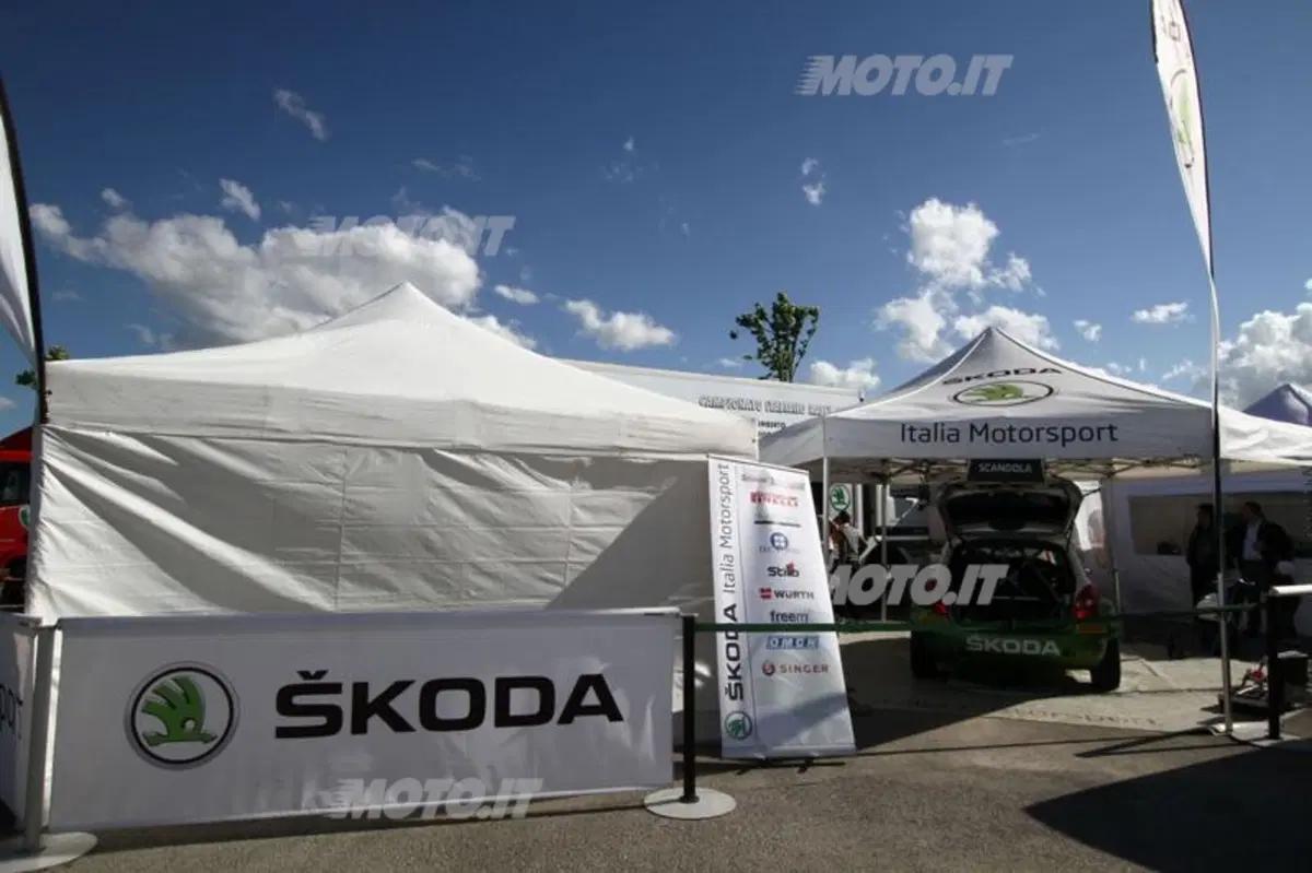 CIR 2013. Rally Adriatico. Umberto Scandola “Extra… Terrestre” nel prologo-spettacolo (19)