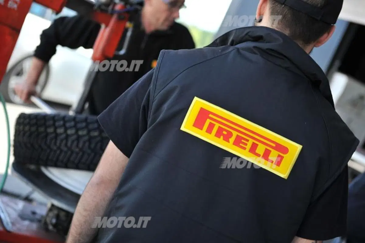 CIR 2013. Rally Adriatico. Umberto Scandola “Extra… Terrestre” nel prologo-spettacolo (21)