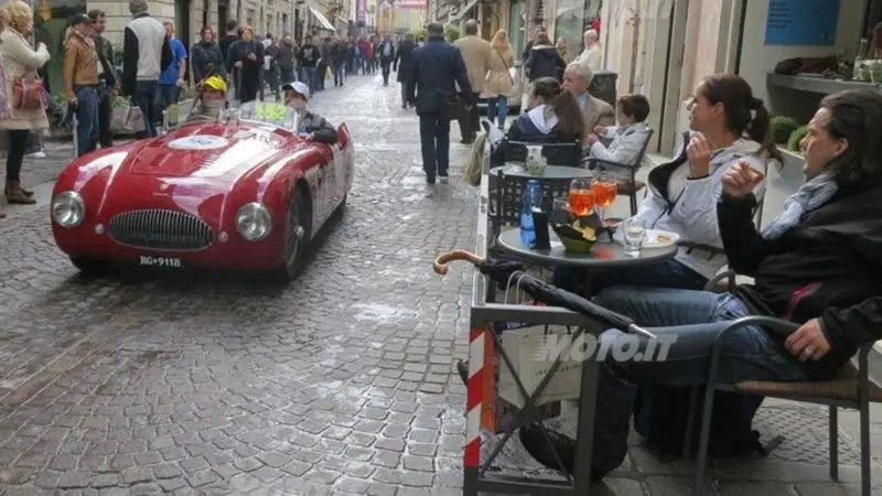 Mille Miglia 2013: una deviazione attraverso l'Emilia per solidariet&agrave; ai terremotati