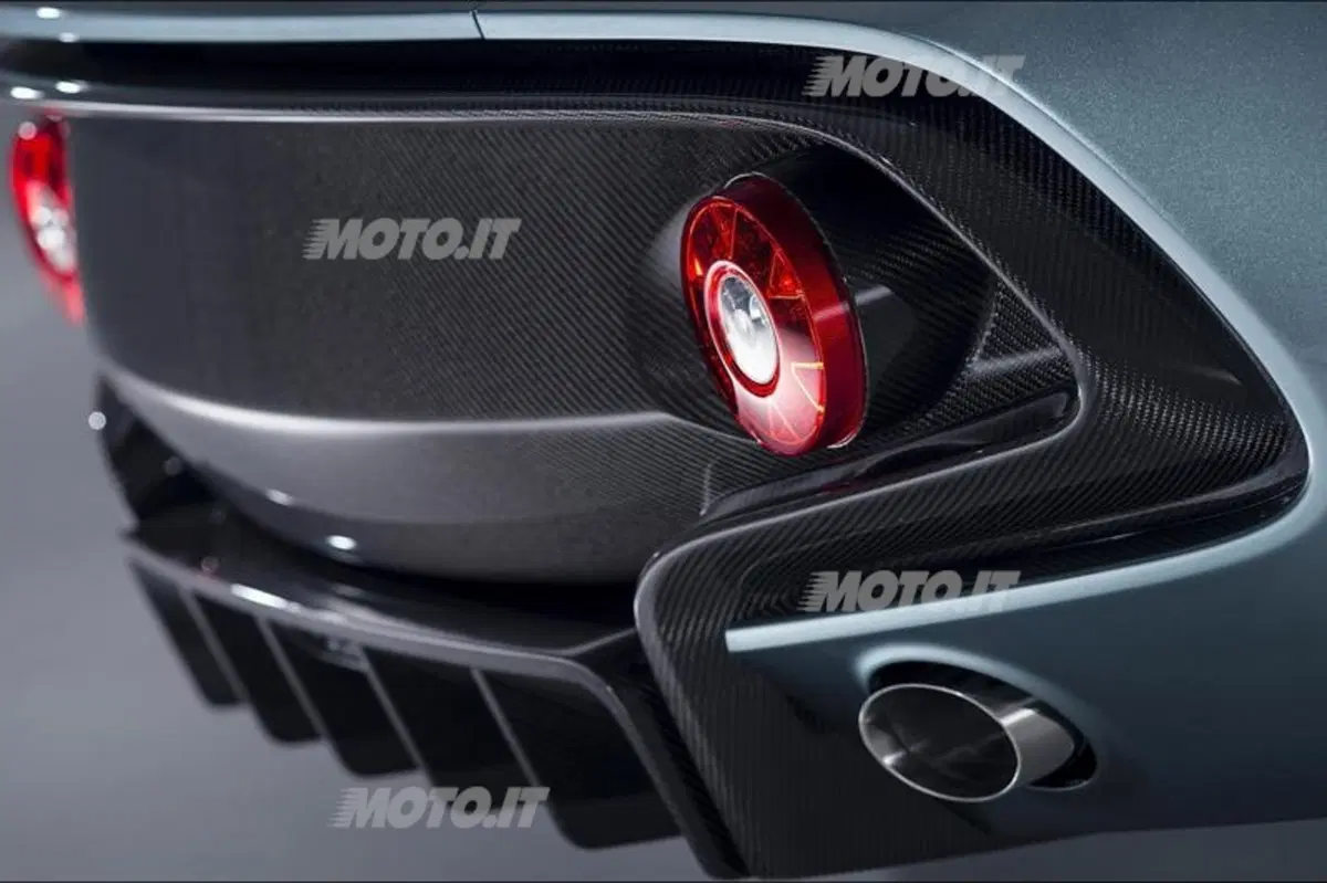 Aston Martin CC100 concept (7)