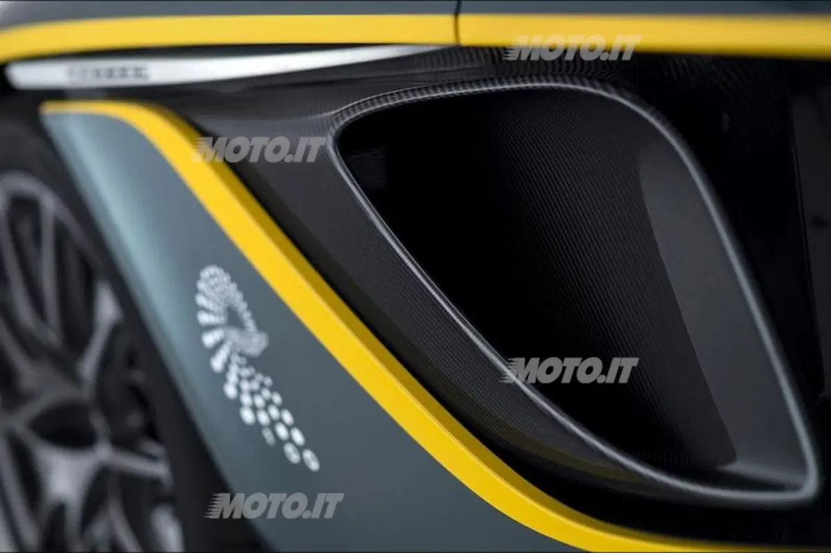Aston Martin CC100 concept (14)