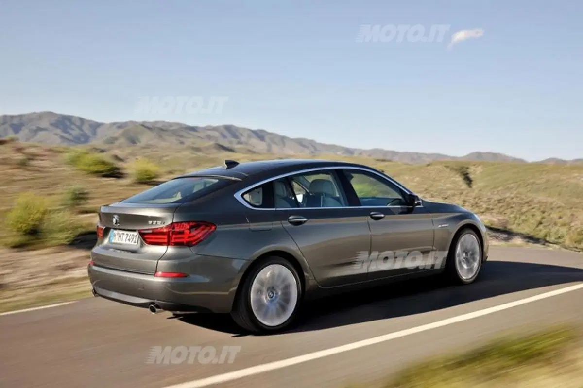 BMW Serie 5 restyling: prime immagini e informazioni ufficiali (2)