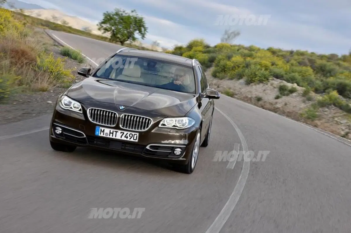 BMW Serie 5 restyling: prime immagini e informazioni ufficiali (18)