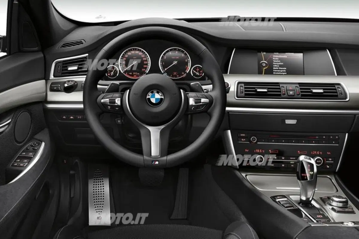 BMW Serie 5 restyling: prime immagini e informazioni ufficiali (38)