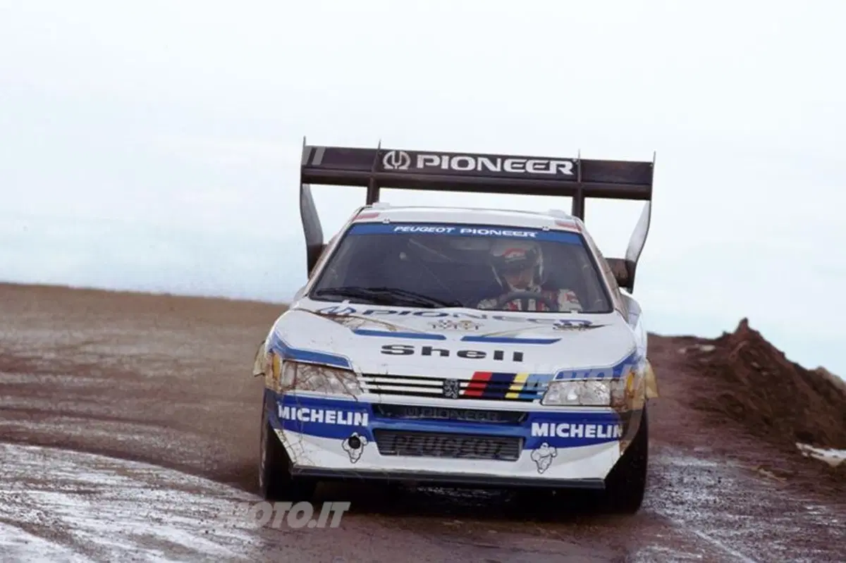 Peugeot 405 T16 Pikes Peak: rimasterizzato in HD lo storico video con Ari Vatanen
