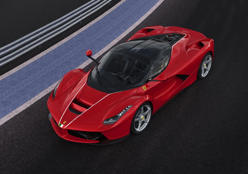 LaFerrari venduta a 7 milioni di dollari all&#039;asta per il sisma