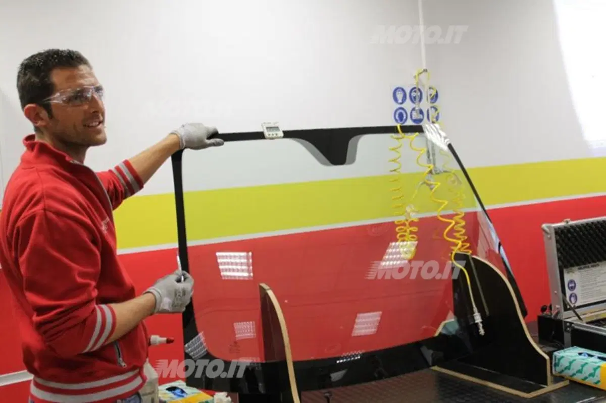Carglass: i segreti dietro alla riparazione e alla sostituzione di un vetro (6)