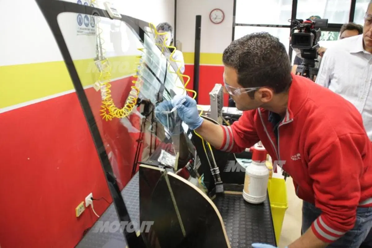 Carglass: i segreti dietro alla riparazione e alla sostituzione di un vetro (10)
