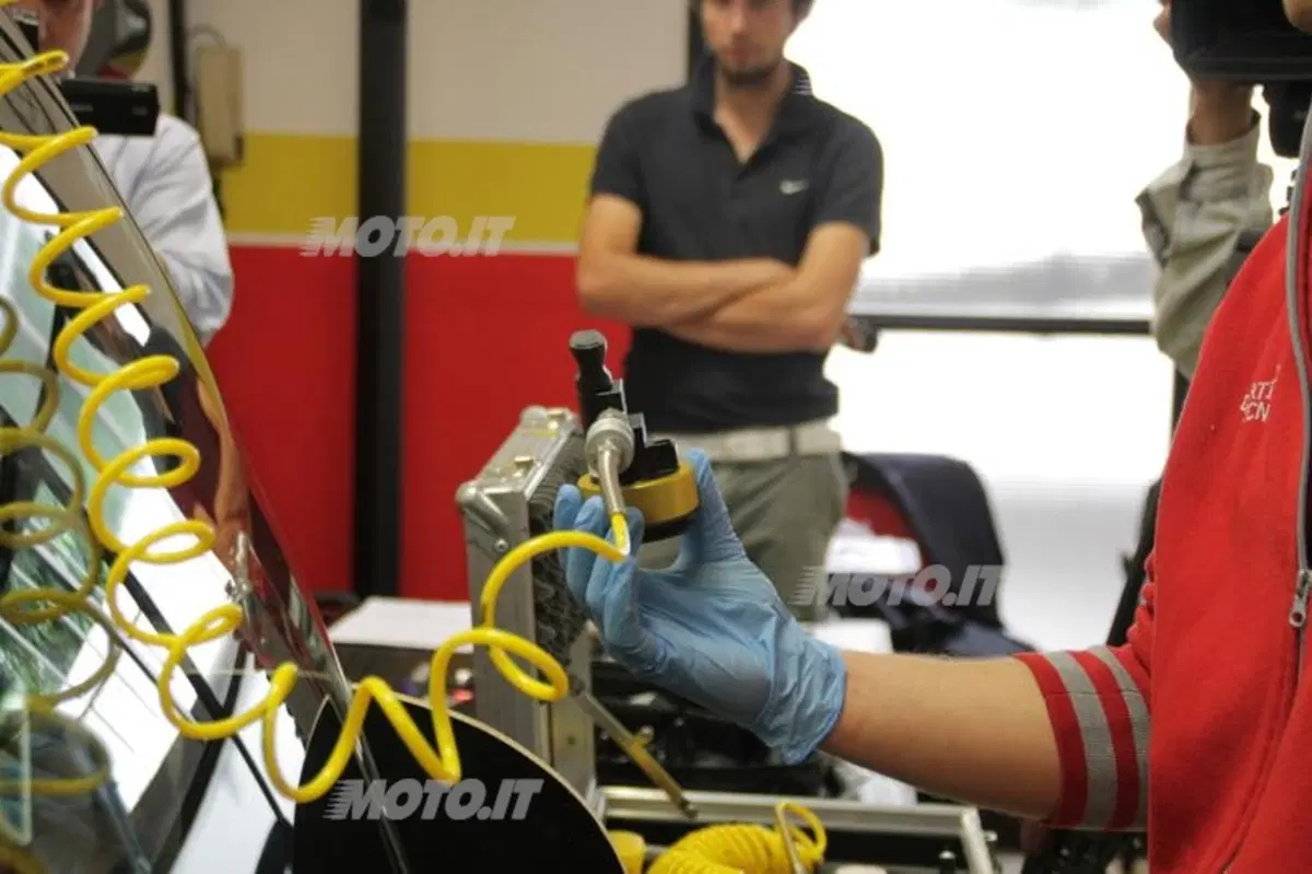 Carglass: i segreti dietro alla riparazione e alla sostituzione di un vetro (11)
