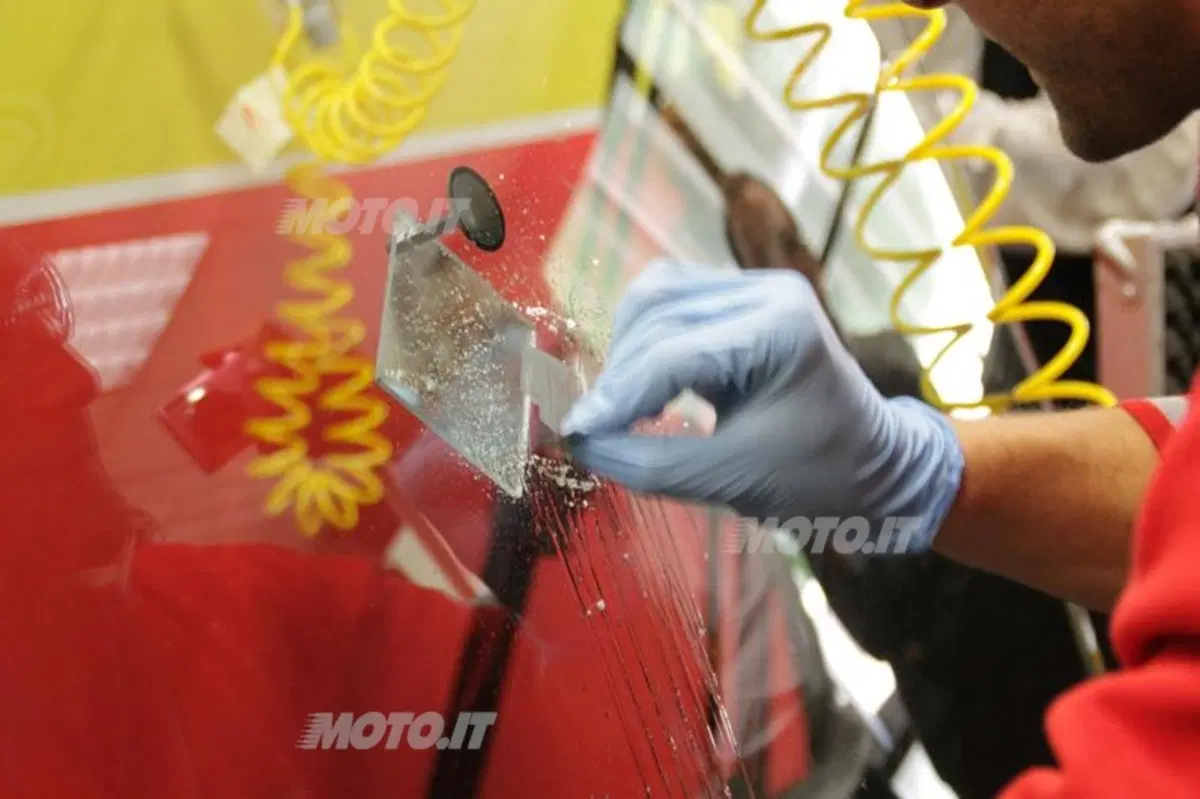 Carglass: i segreti dietro alla riparazione e alla sostituzione di un vetro (20)