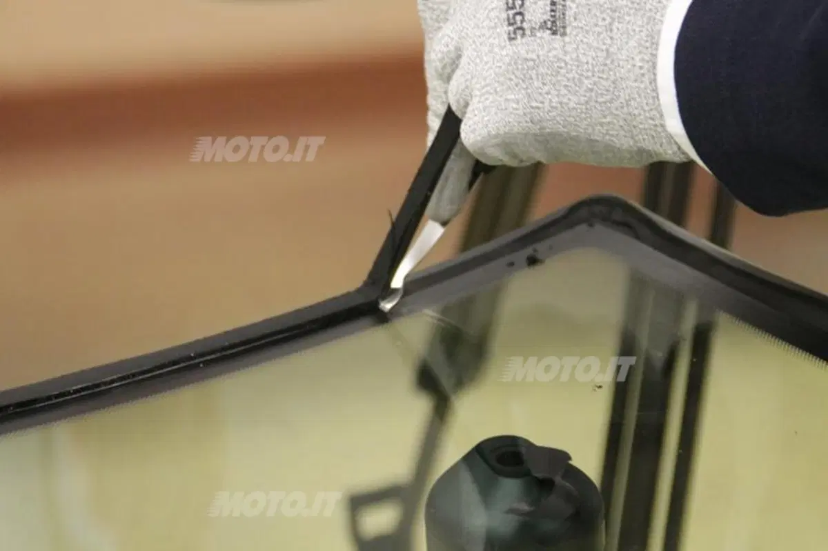 Carglass: i segreti dietro alla riparazione e alla sostituzione di un vetro (36)