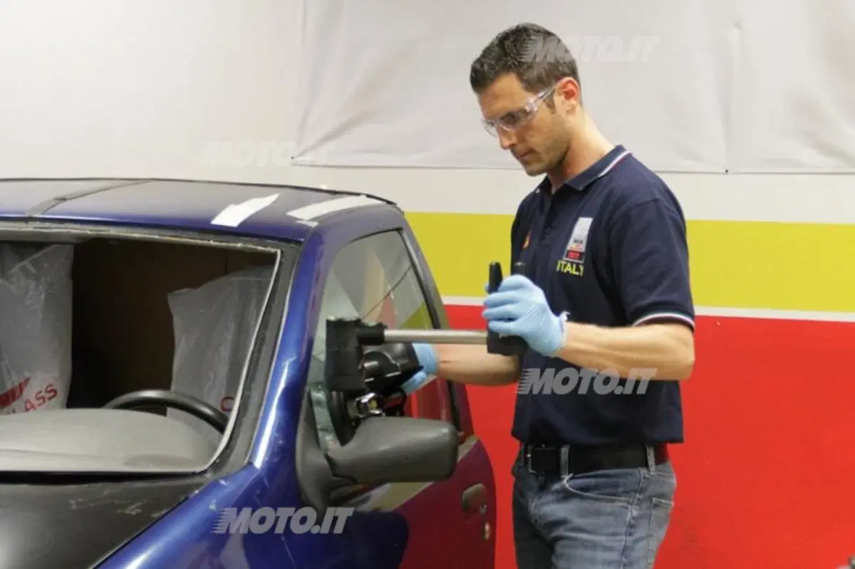 Carglass: i segreti dietro alla riparazione e alla sostituzione di un vetro (39)