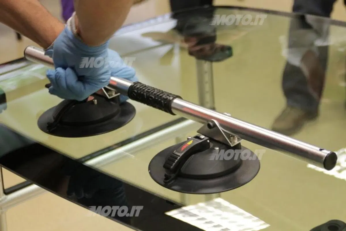 Carglass: i segreti dietro alla riparazione e alla sostituzione di un vetro (42)
