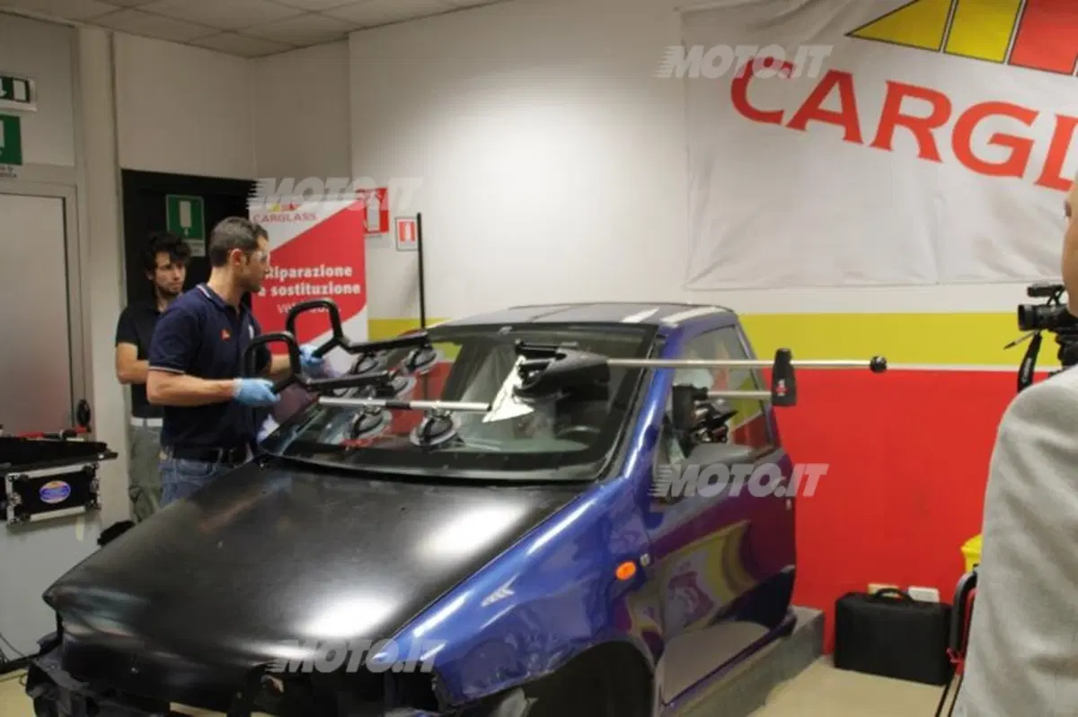 Carglass: i segreti dietro alla riparazione e alla sostituzione di un vetro (49)