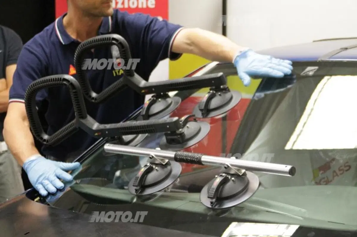 Carglass: i segreti dietro alla riparazione e alla sostituzione di un vetro (52)