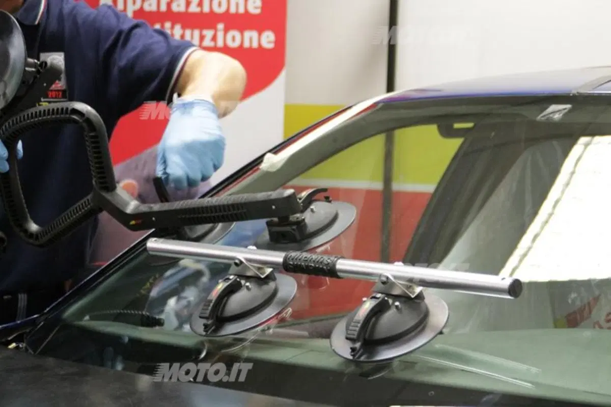 Carglass: i segreti dietro alla riparazione e alla sostituzione di un vetro (53)