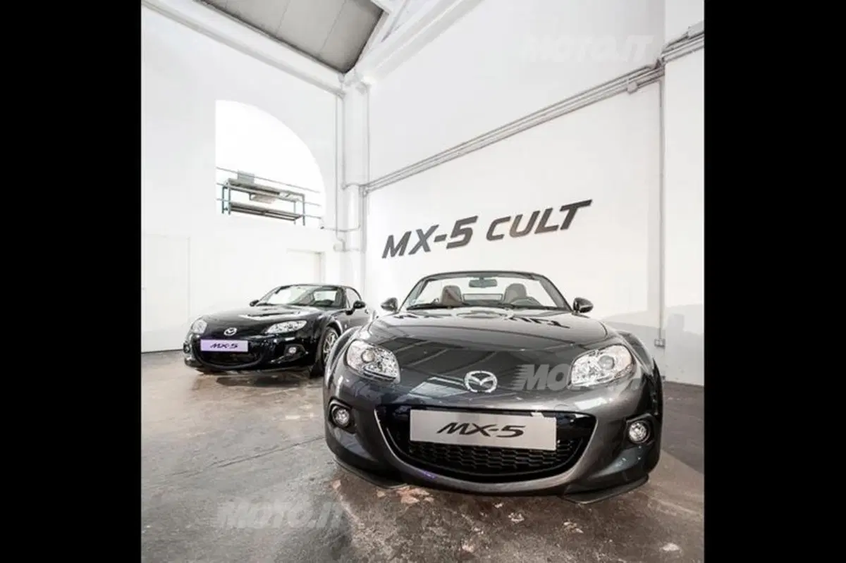 Mazda MX-5 Cult (13)
