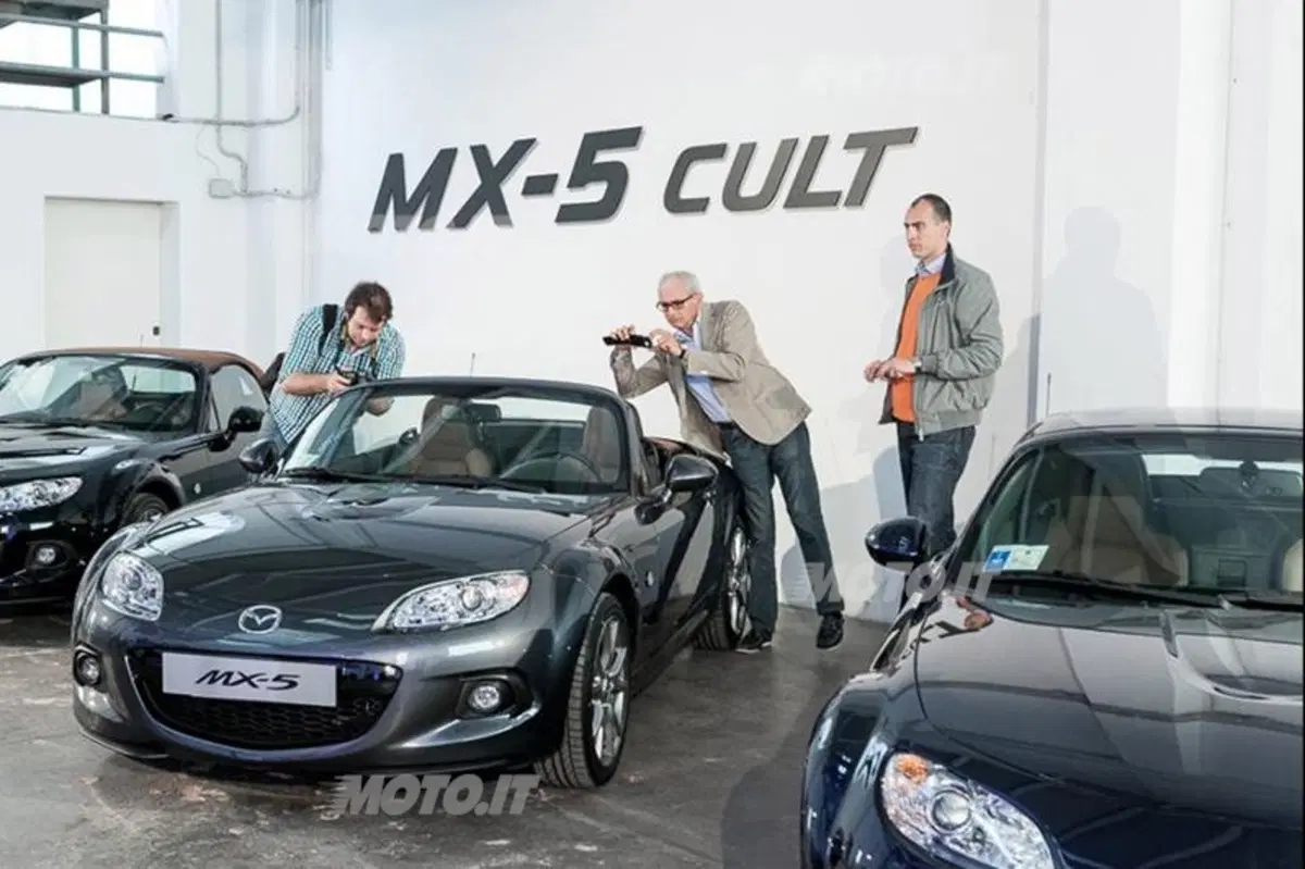 Mazda MX-5 Cult (16)