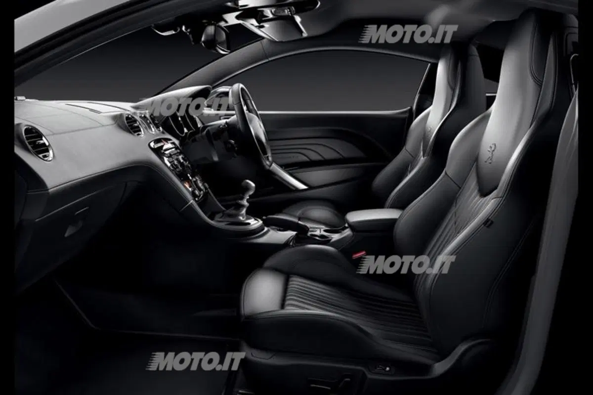 Peugeot RCZ Magnetic Edition: edizione limitata per l'Inghilterra (4)