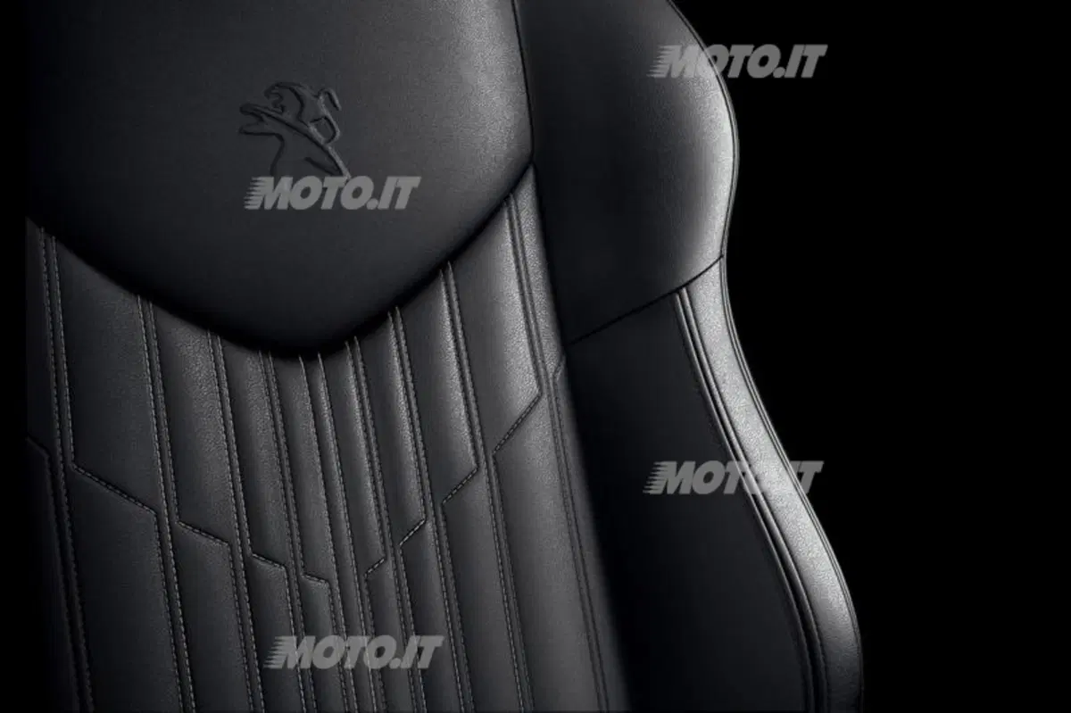 Peugeot RCZ Magnetic Edition: edizione limitata per l'Inghilterra (7)