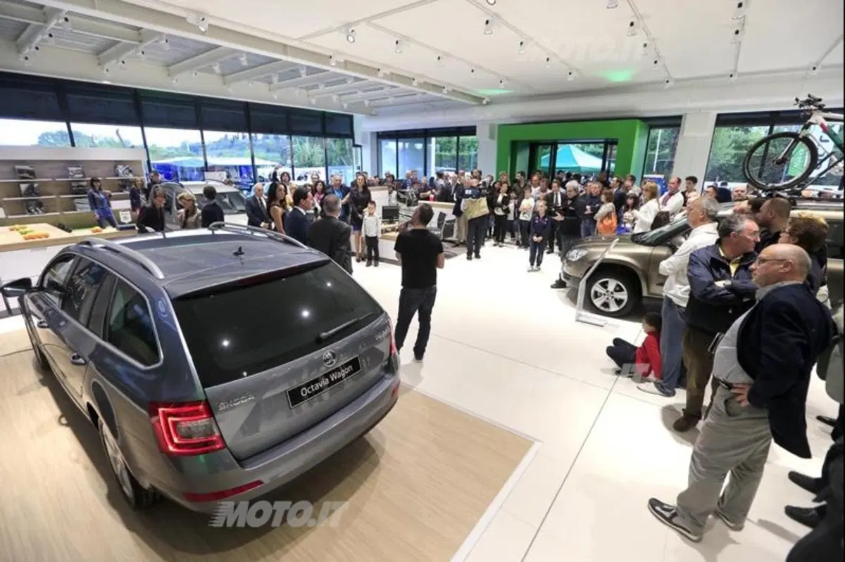 All'Autovega di Vicenza la nuova Corporate Identity Skoda (25)