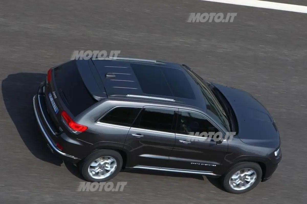 Jeep Grand Cherokee (15)