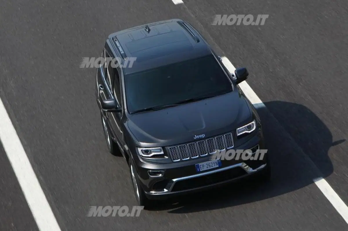 Jeep Grand Cherokee (16)