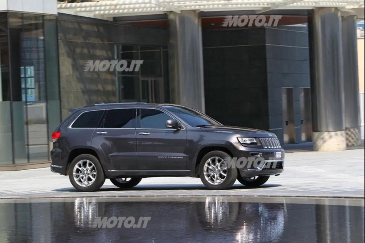 Jeep Grand Cherokee (33)