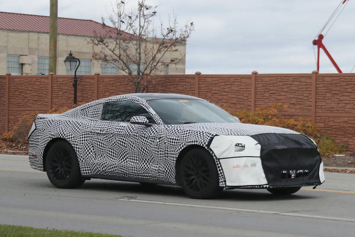 Ford Mustang 2018: le nostre foto spia (2)