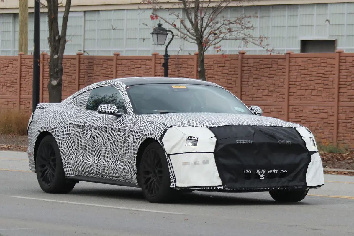 Ford Mustang 2018: le nostre foto spia (7)