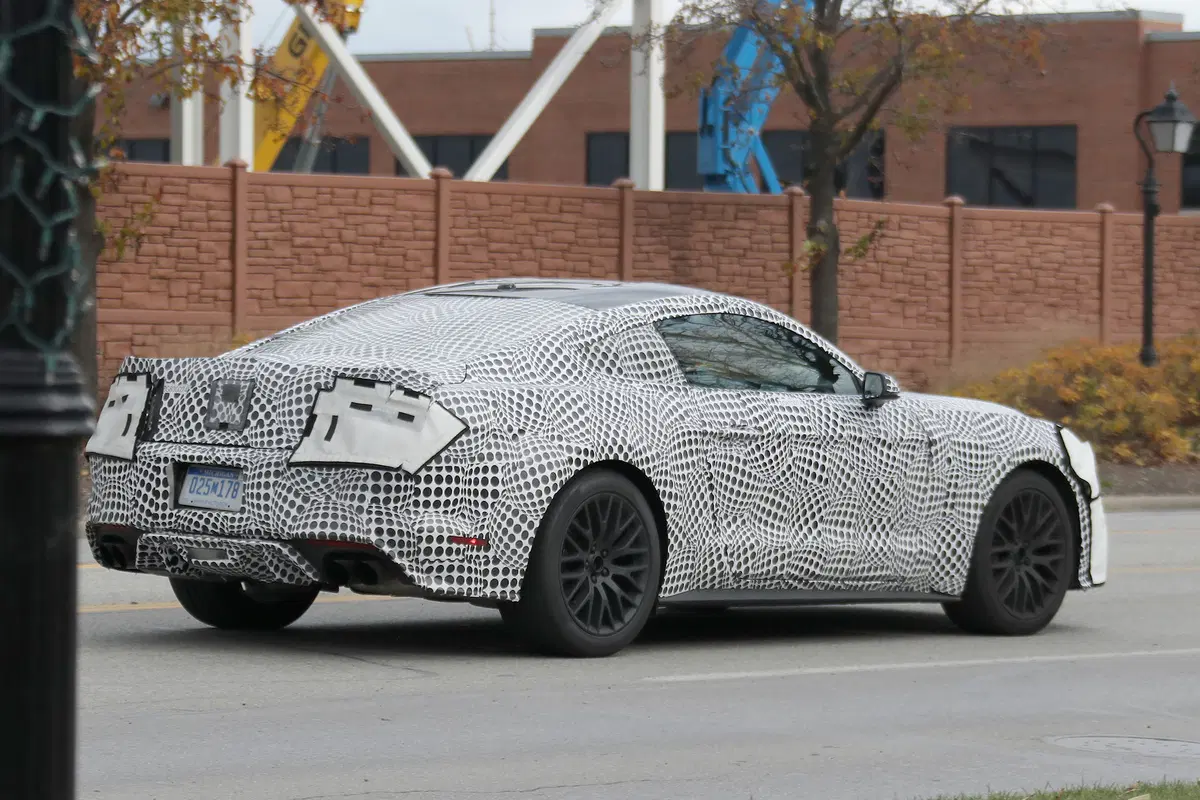 Ford Mustang 2018: le nostre foto spia (12)