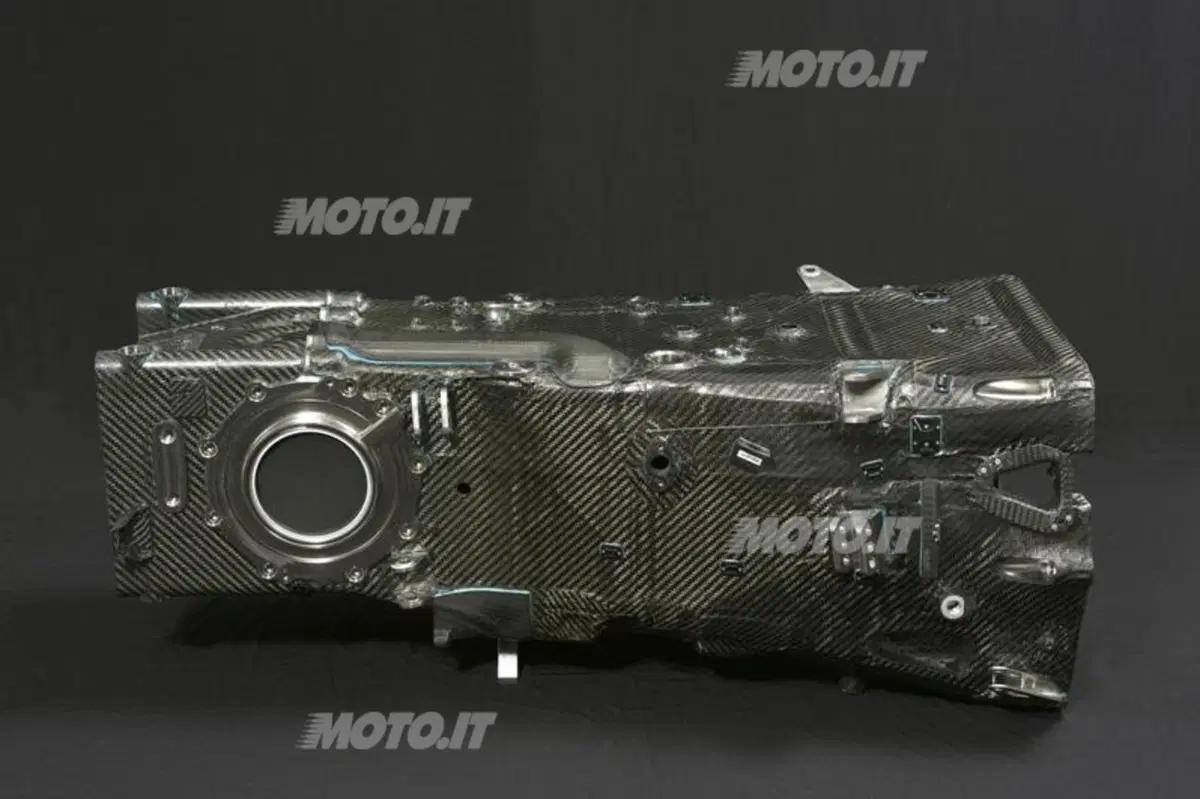 Audi R18 e-tron quattro: il culmine di uno sviluppo tecnologico iniziato nel 1999 (4)