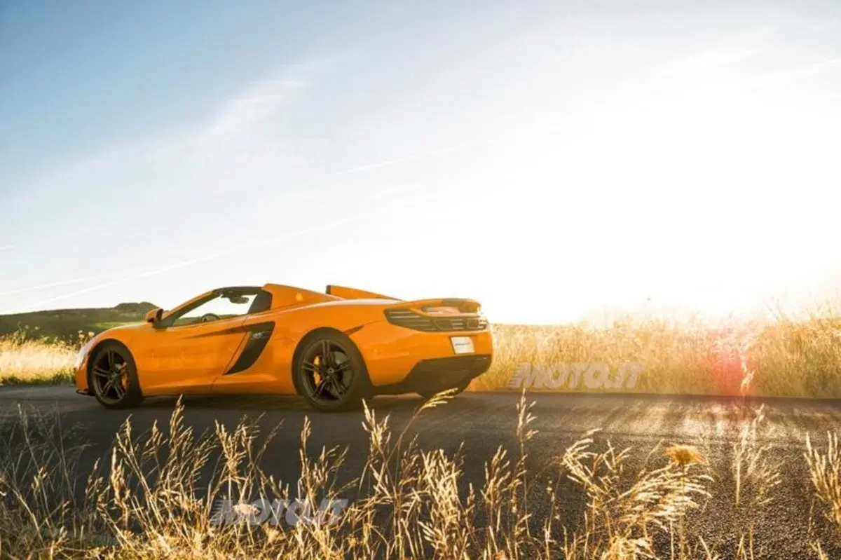 McLaren MP4-12C 50° anniversario