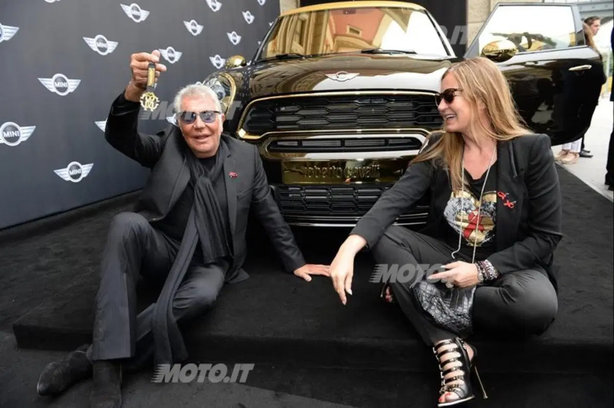 Life Ball 2013: svelata la Mini Paceman firmata da Roberto Cavalli (5)