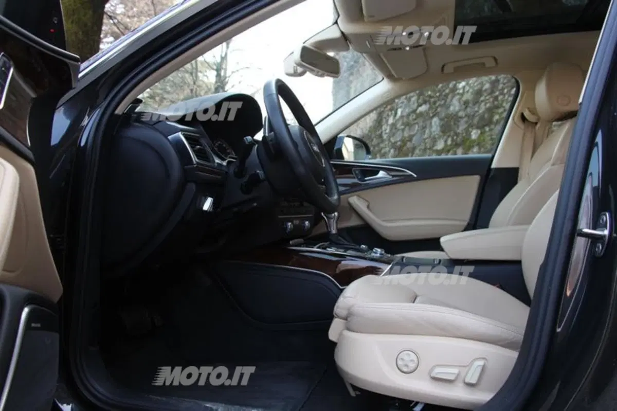 Audi A6 allroad quattro (40)