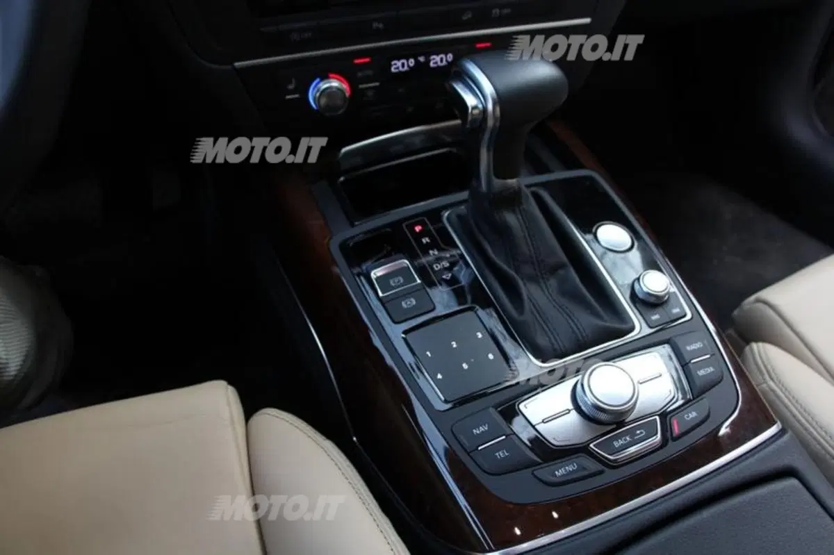 Audi A6 allroad quattro (47)