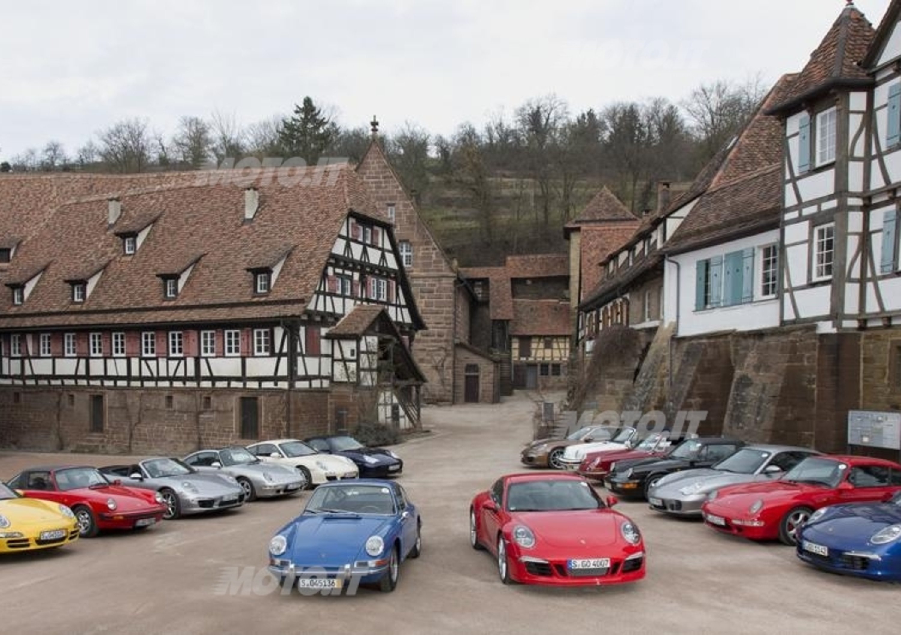 Porsche Italian Tour: anche la Parade a Cortina per festeggiare i 50 anni della 911
