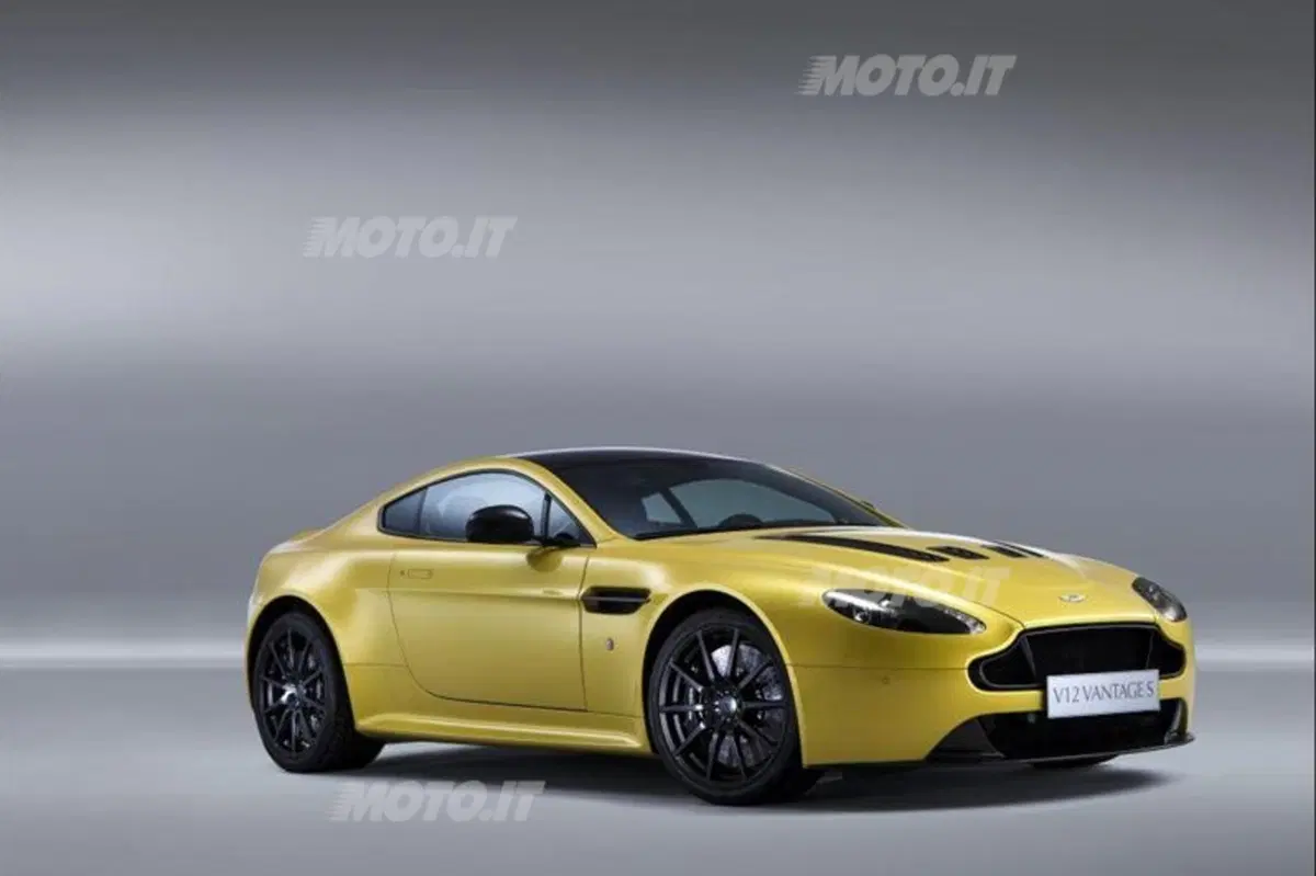 Aston Martin V12 Vantage S (12)
