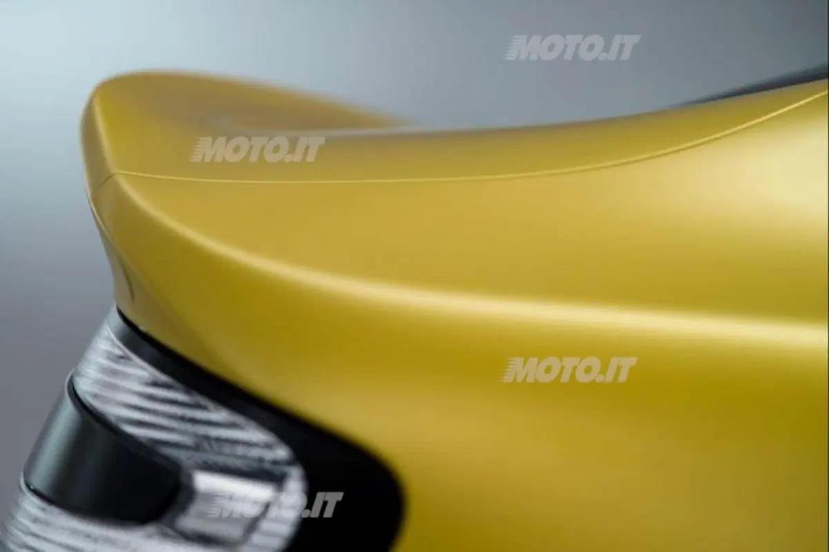 Aston Martin V12 Vantage S (15)