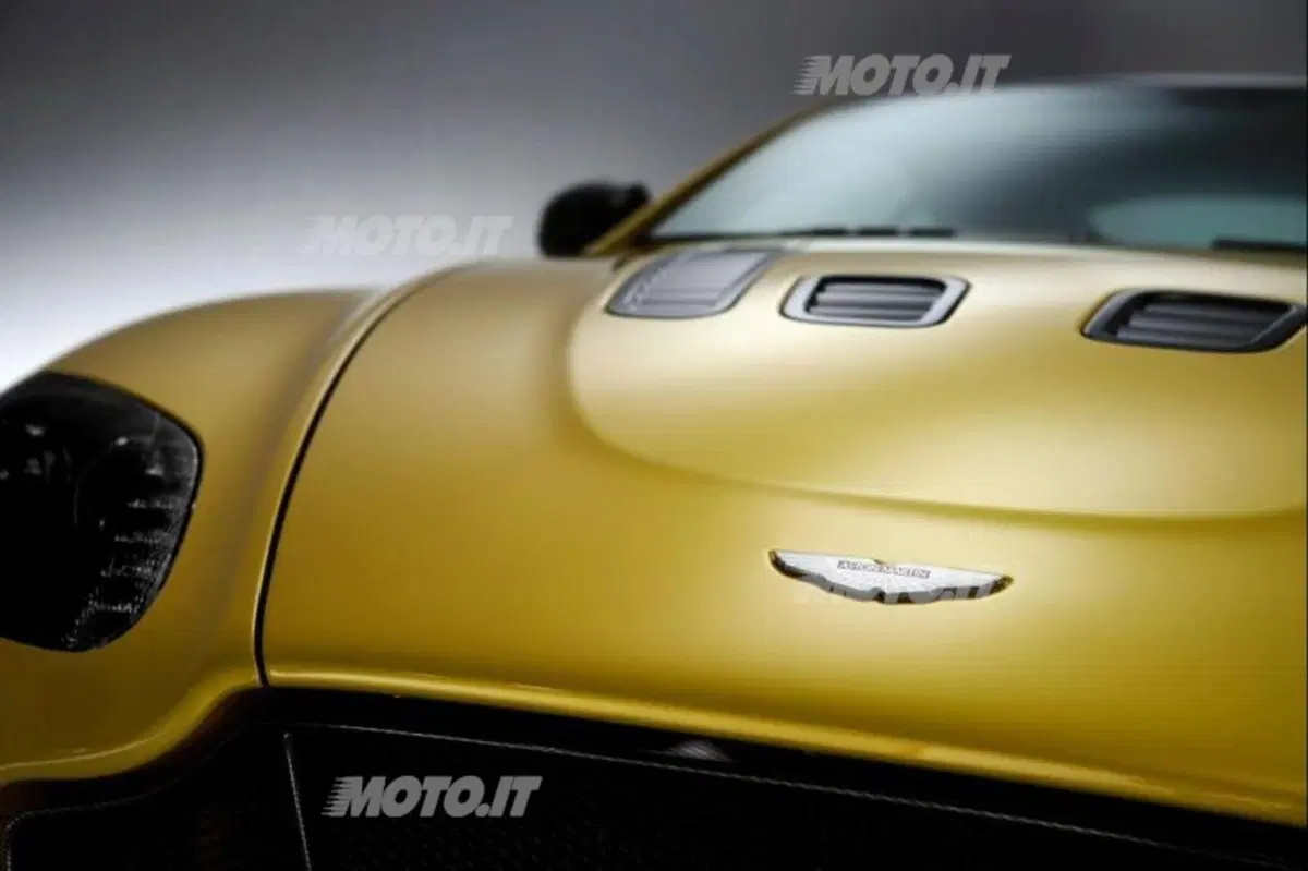 Aston Martin V12 Vantage S (20)