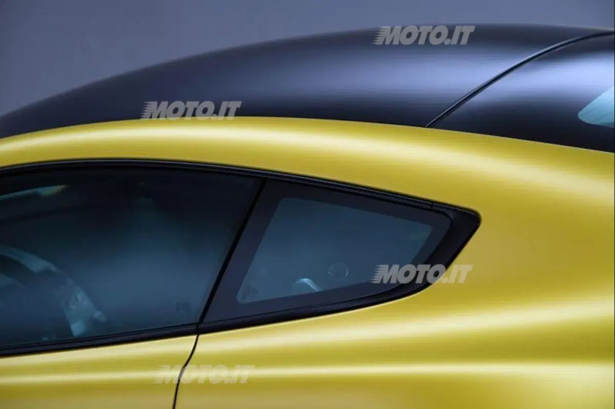 Aston Martin V12 Vantage S (23)