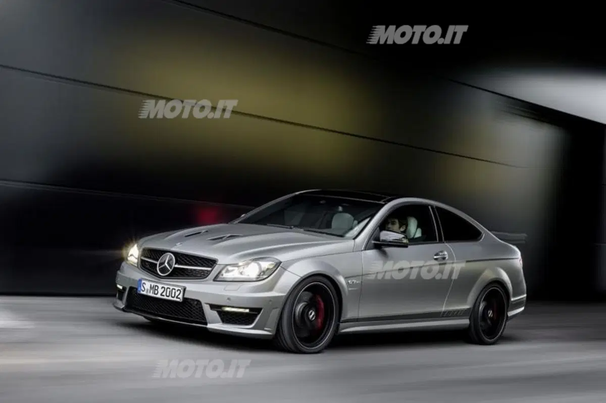 Mercedes-Benz C 63 AMG Edition 507: prezzi ed equipaggiamenti (3)