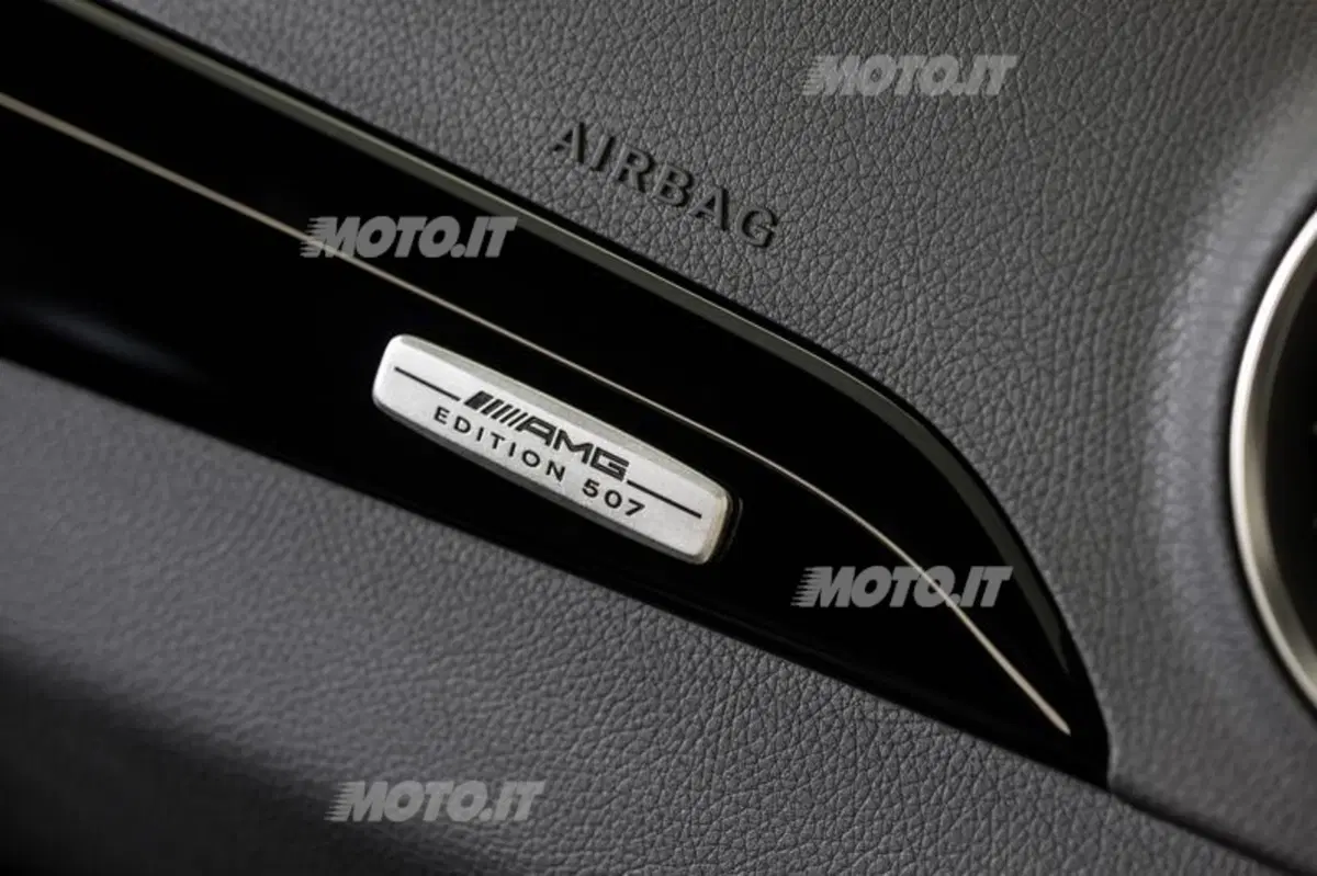 Mercedes-Benz C 63 AMG Edition 507: prezzi ed equipaggiamenti (15)
