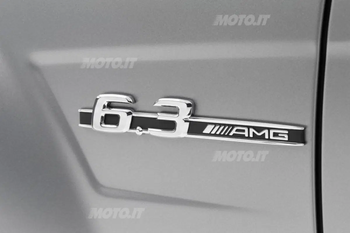 Mercedes-Benz C 63 AMG Edition 507: prezzi ed equipaggiamenti (16)