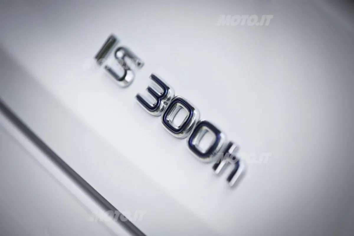 Massimo Gargano: «Con la IS, Lexus è l’unica Casa 100% Hybrid» (35)