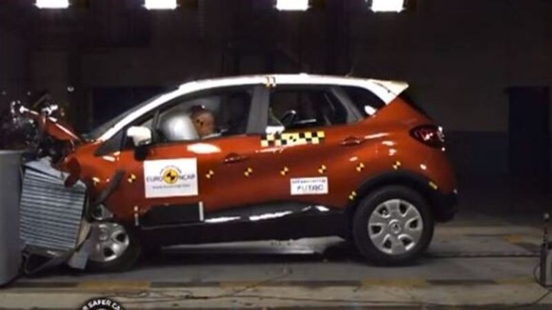 Euro NCAP: 5 stelle per Renault CAPTUR - Video