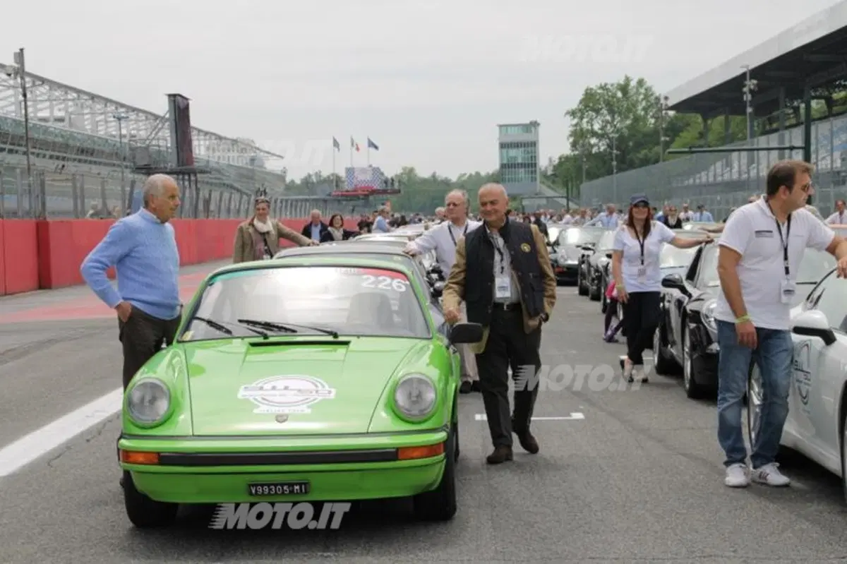 Porsche 911: 250 esemplari a Monza per festeggiare i 50 anni del modello (6)